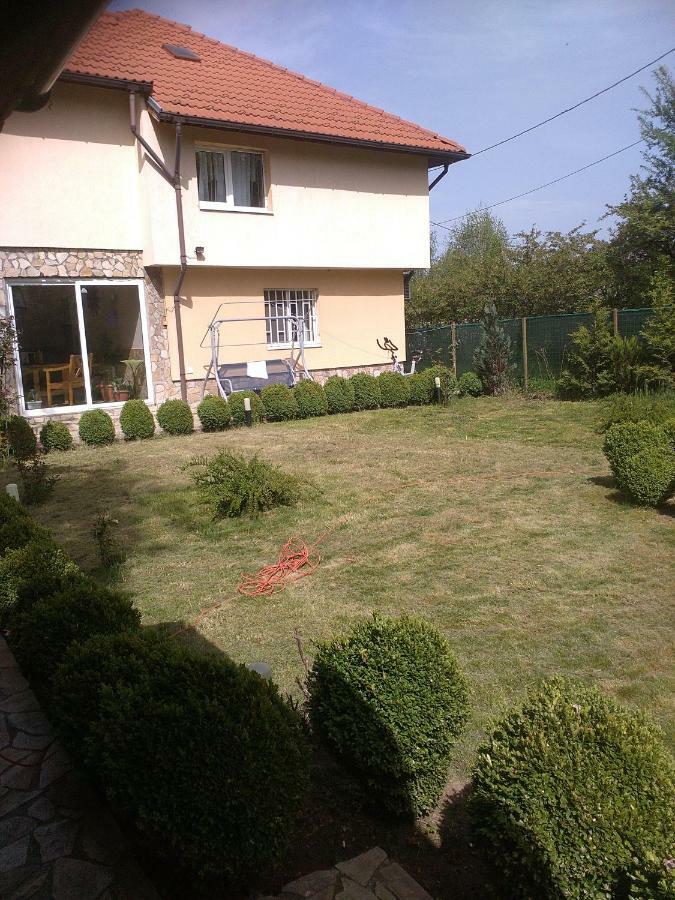 Guest House Iveta Sofia Exterior photo